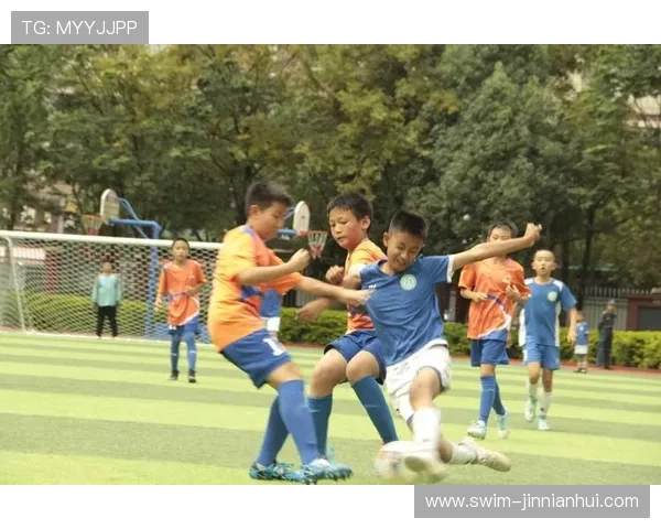 追逐绿茵梦想的足球少年成长与拼搏励志故事